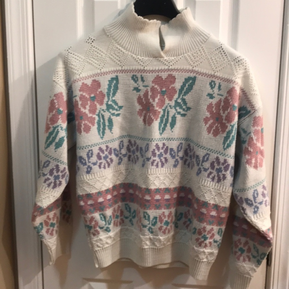 ⚡️FINAL PRICE⚡️VTG Season Ticket Flower Sweater - Picture 9 of 12